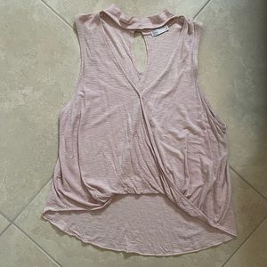 M//C sleeveless hi/low top size medium